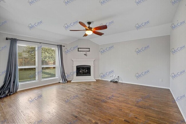 Building Photo - 513 Rustic Oak Ln