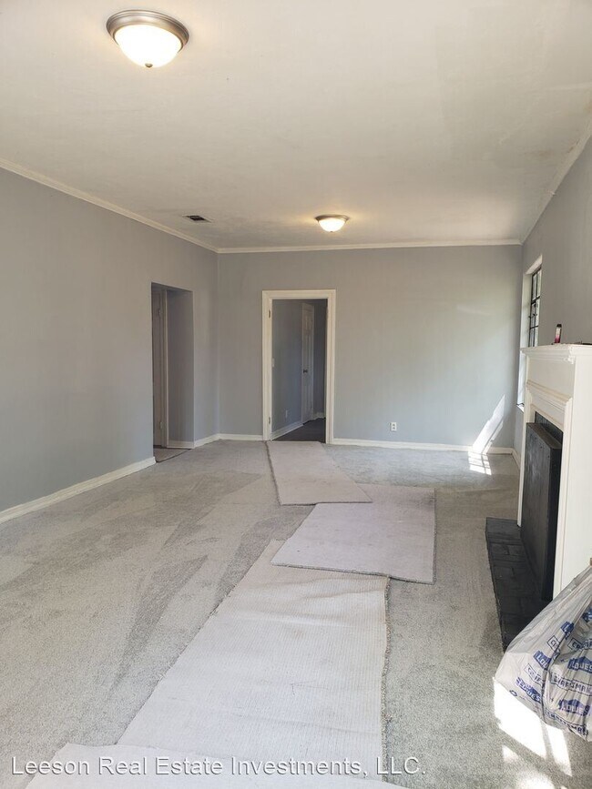 Building Photo - 3 br, 1 bath House - 4022 Independence Ave.