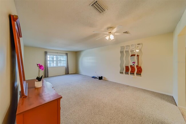 Building Photo - 1706 Belleair Forest Dr