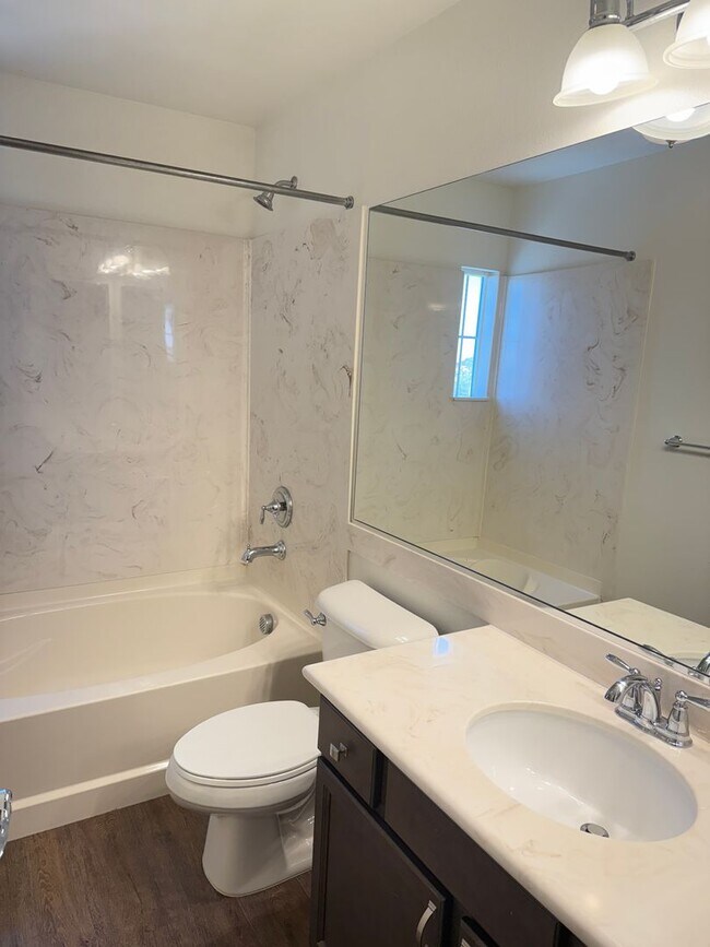 Building Photo - Brand New Home For Lease! Southern Highlan...