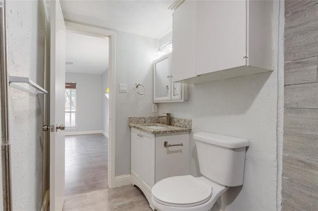 Building Photo - 5132 Amesbury Dr