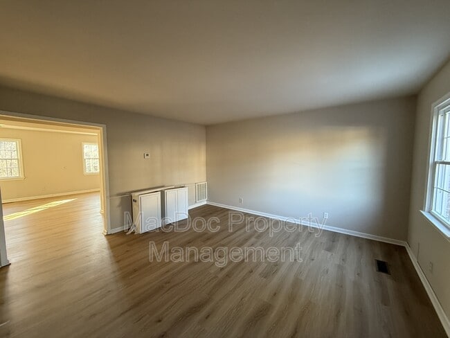 Building Photo - 534 Olde Greenwich Cir