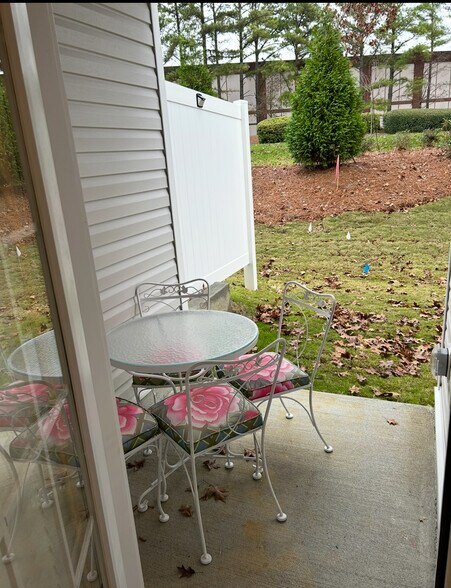 Building Photo - Room in Townhome on Murray Br Dr
