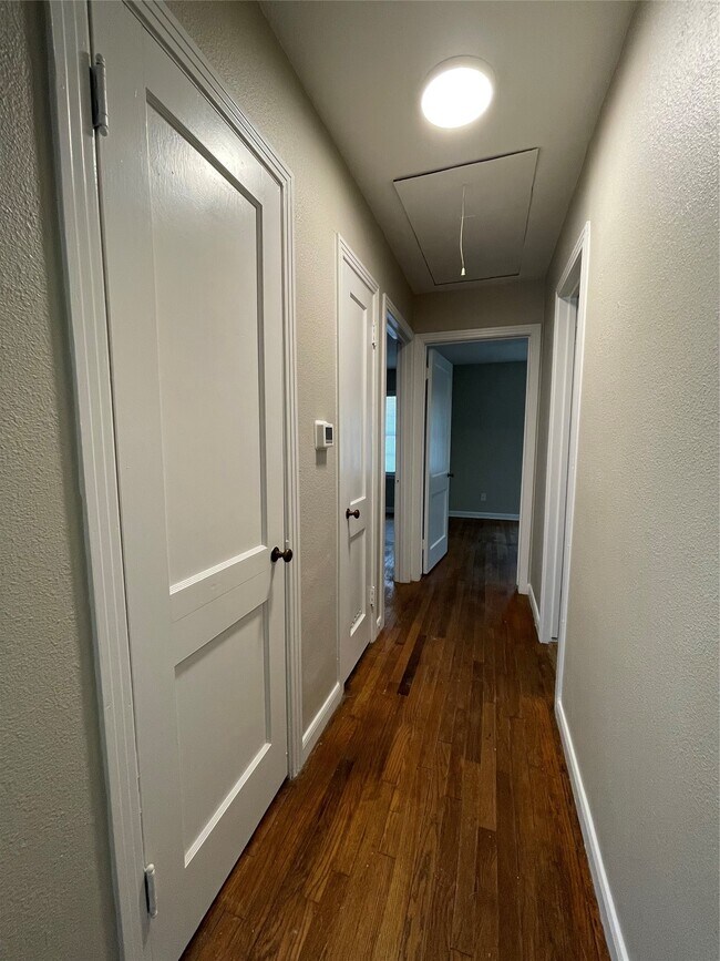 Building Photo - 1941 N Avenue H