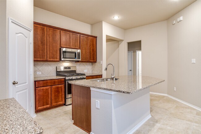 Building Photo - 20222 Rainflower Bay Ln