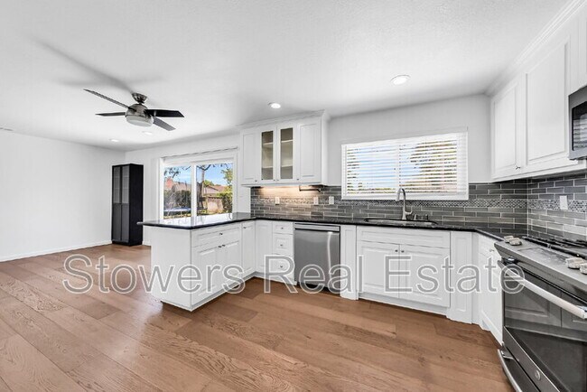 Building Photo - 8365 Lucania St