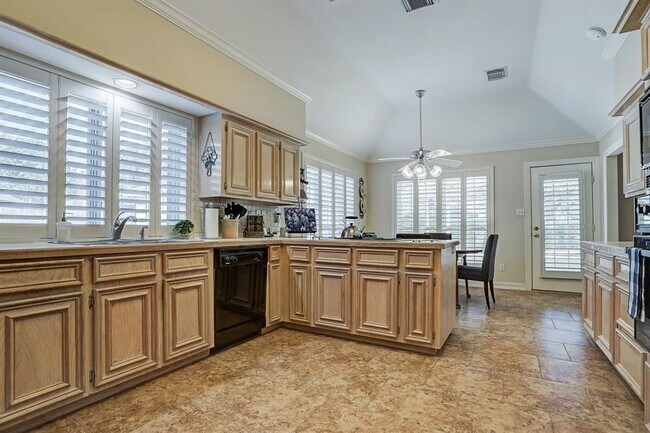 Building Photo - 16302 Glacier Brook Ct