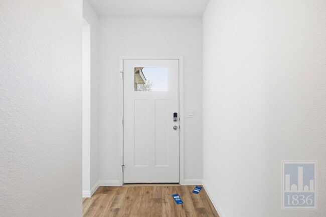 Building Photo - 1932 Marlin Spike Dr