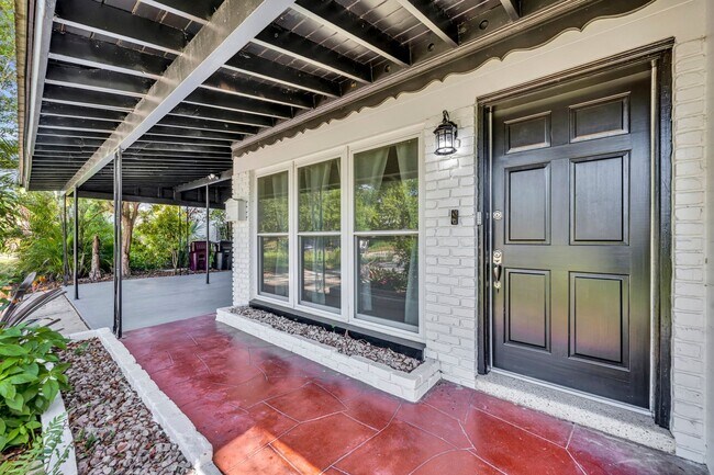 Building Photo - 3 bed Home in Audubon Park