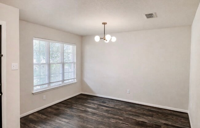 Building Photo - 1035 Auburn View Ln