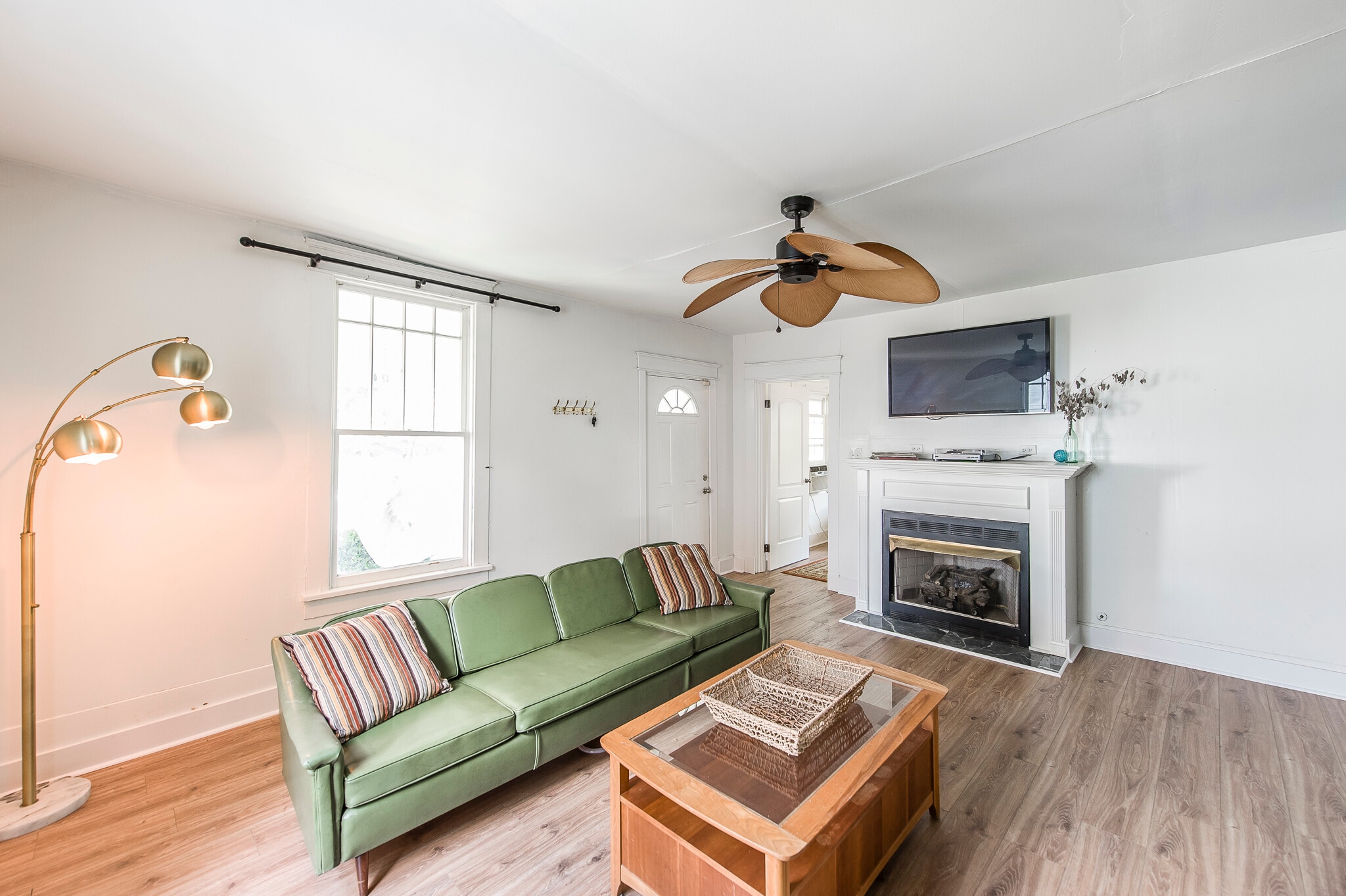 Another view of the Living Room - 208 22nd St