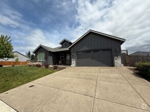 Building Photo - 3Bed/2 Bathroom Beautiful New Construction...