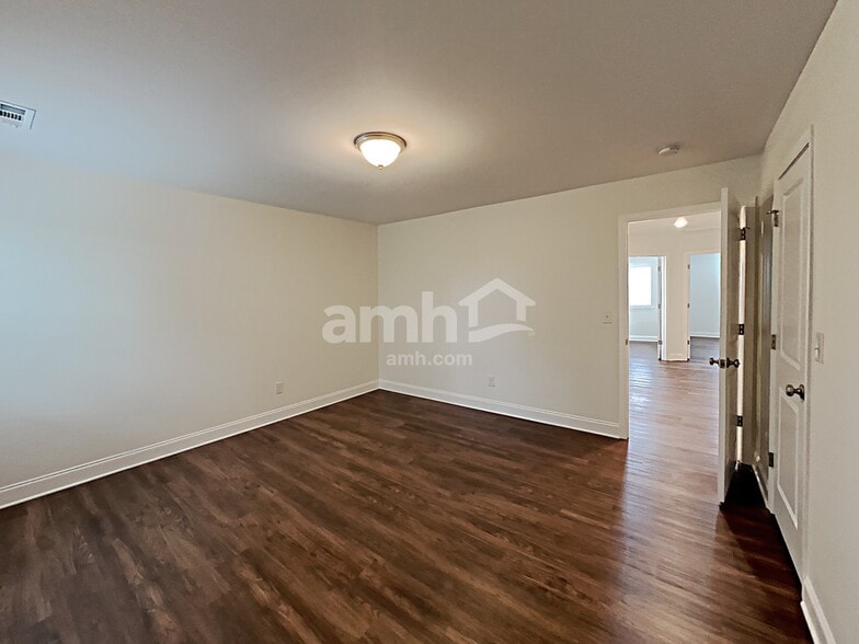Building Photo - 4041 Birchfield Pl