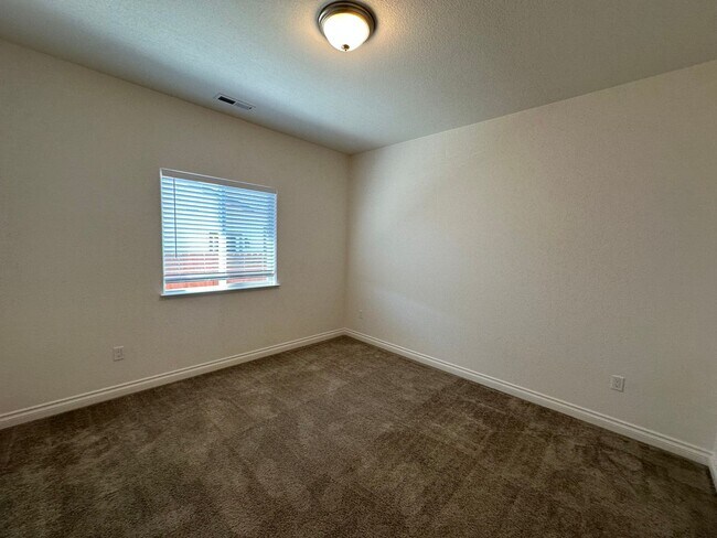 Building Photo - 17854 Davis Mdw Ct