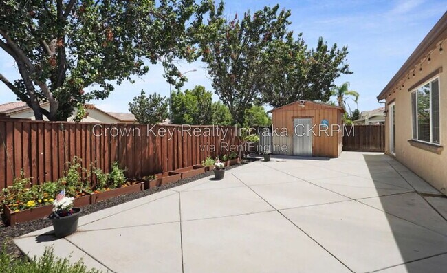 Building Photo - 229 Wisteria Ln