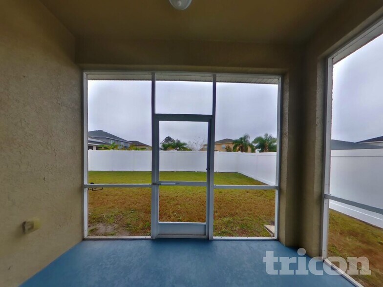 Building Photo - 30656 Palmerston Pl