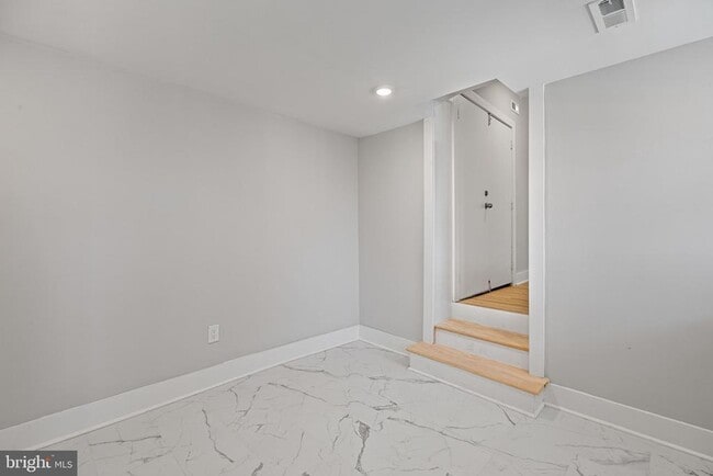 Building Photo - 1309 Marlborough St