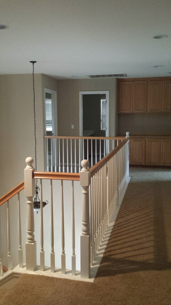 Building Photo - 1217 Fawn Lily Dr