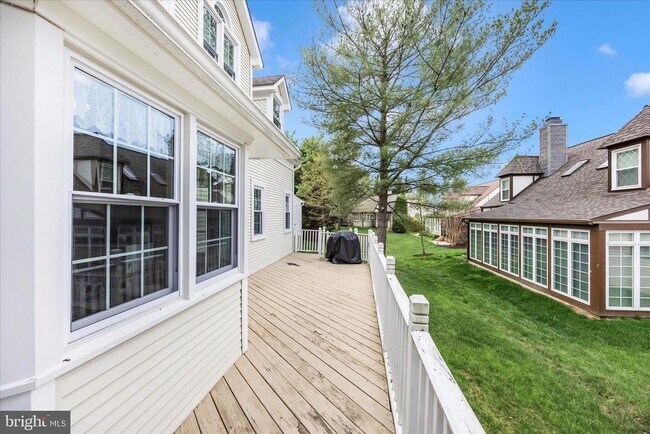 Building Photo - 2465 Bear Den Rd