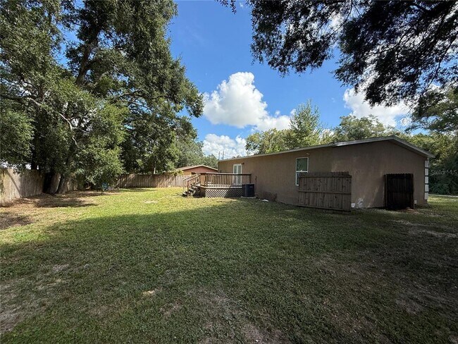 Building Photo - 960 NW 56th Ave
