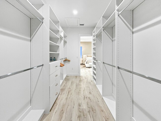 Building Photo - Waterfront Johns Pass Luxury | Steps to Beach + Pool, Hot Tub & Dock