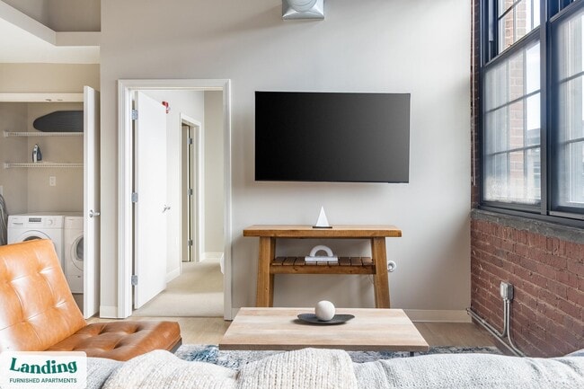 Building Photo - 275 Winchester Ave