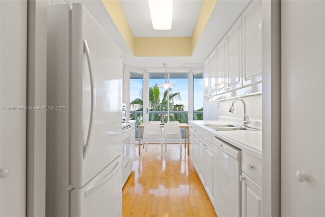 Building Photo - 21205 Yacht Club Dr