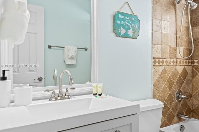 Building Photo - 223 SE 8th St