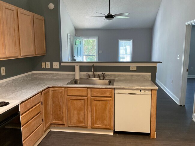Building Photo - 7502 Anchors Aweigh Ln