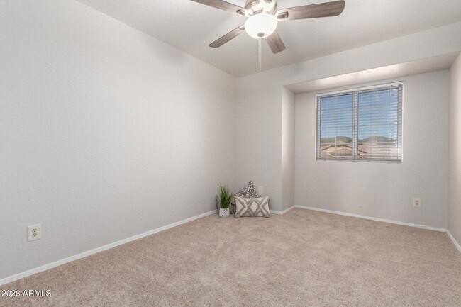 Building Photo - 3611 E Windmere Dr