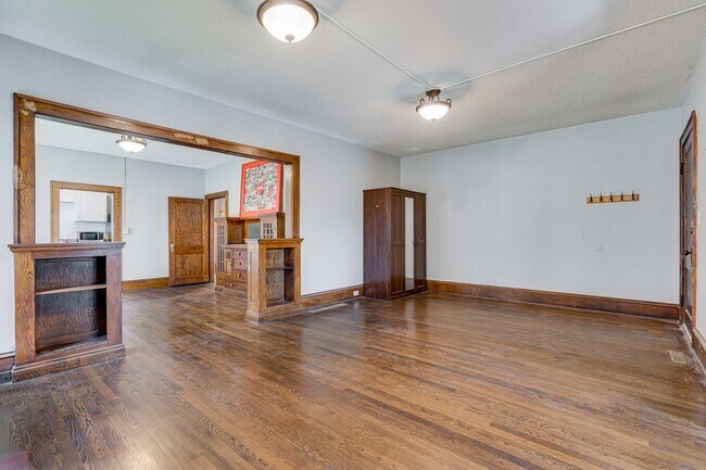 Building Photo - 3436 Stevens Ave