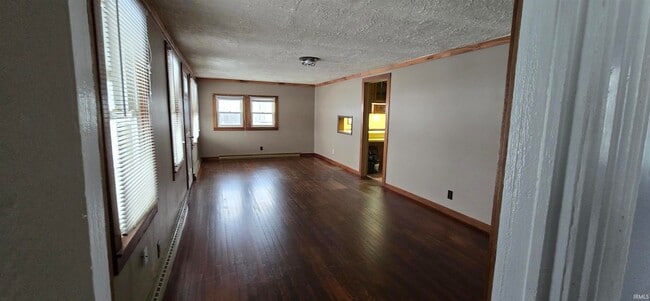 Building Photo - 9750 S Packerton Rd