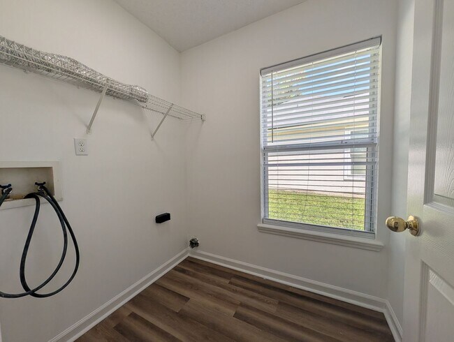 Building Photo - 124 Plantation Point Dr