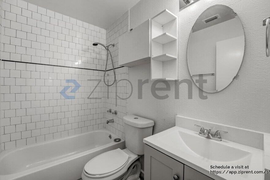 Building Photo - 4708 Carsonhill Dr