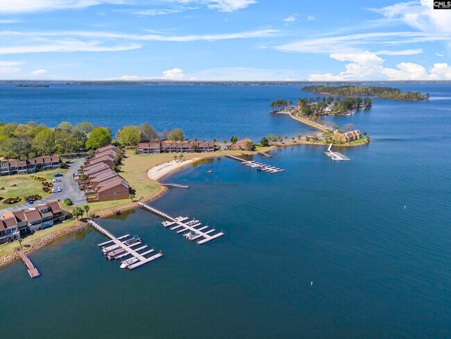 Building Photo - 1 Low Hill Ln