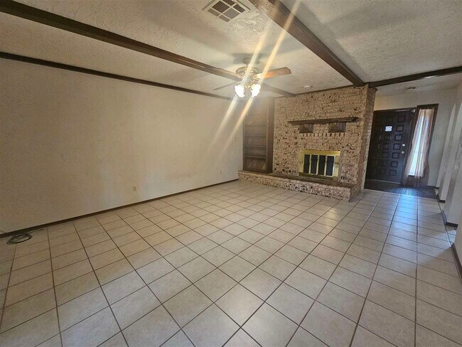 Building Photo - 104 SW 74th St