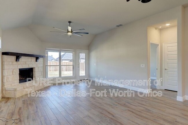 Building Photo - 807 Mary Lee Ln