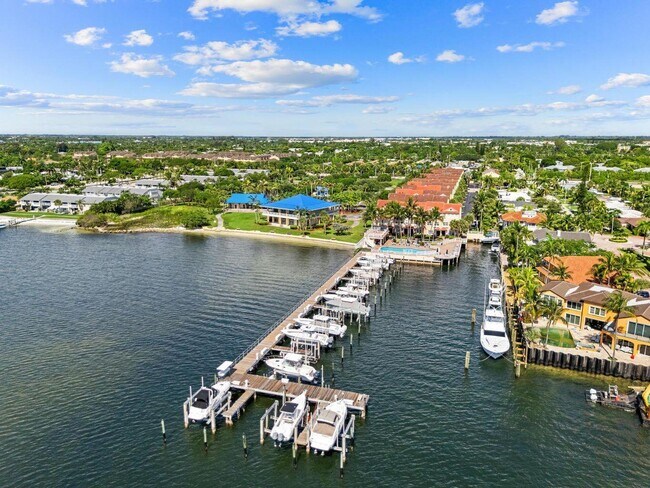 Building Photo - 105 Harbors Way