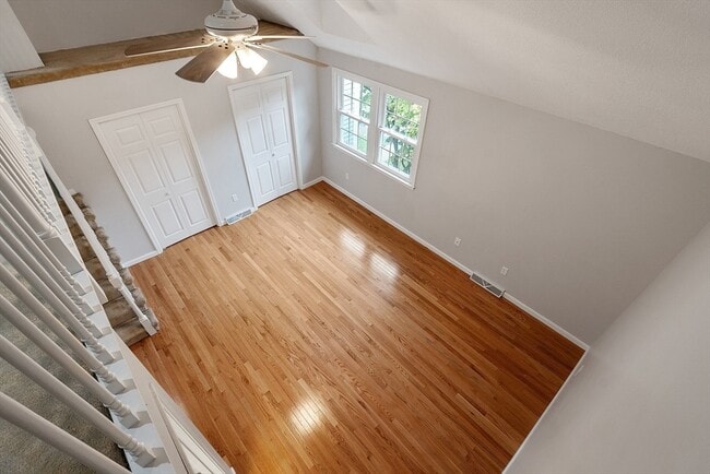 Building Photo - 148 Flower Ln