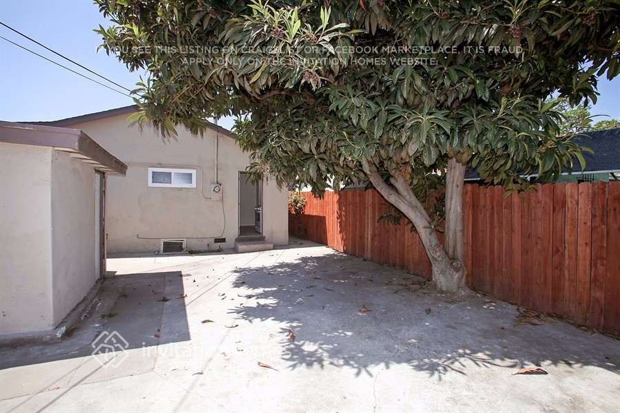 Building Photo - 311 E Cummings Ln