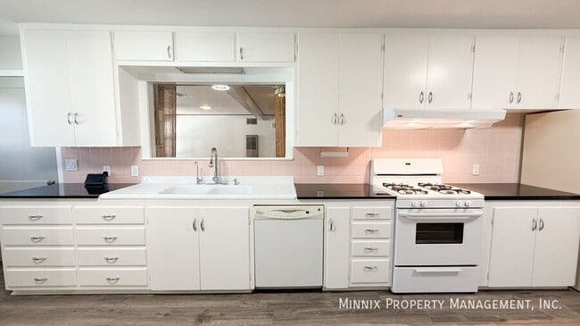 Building Photo - 3212 36th St