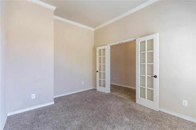 Building Photo - 637 Peach Ln