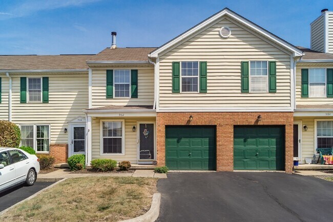 Building Photo - 902 Charleston Way Dr