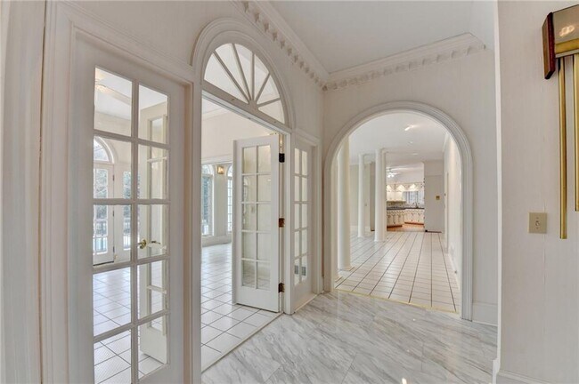 Building Photo - 1000 Grayson Pkwy