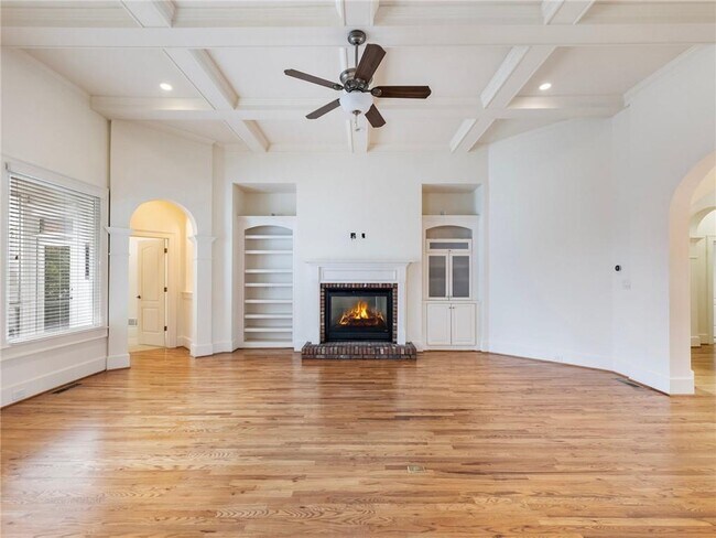 Building Photo - 5831 Choctaw Ln