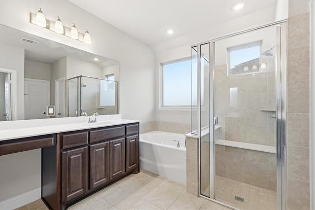 Building Photo - 908 Guava Ct