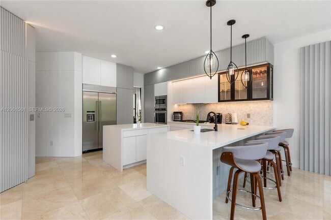 Building Photo - 9529 Eden Roc Ct