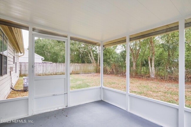 Building Photo - 3854 English Colony Dr S