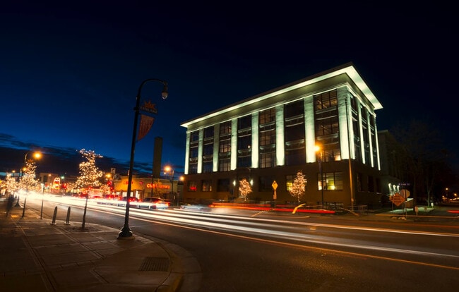Building Photo - Buzza Lofts of Uptown