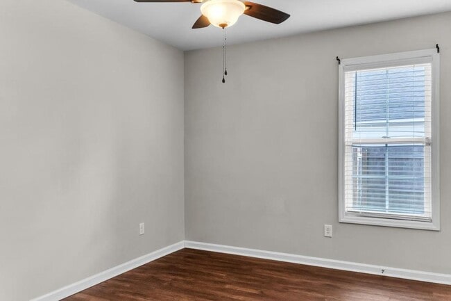 Building Photo - 1739 Eli Pl